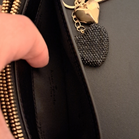 Kate Spade Black Double compartments Wristlet NWT with Gold Heart Keychain NWOT - Picture 5 of 6